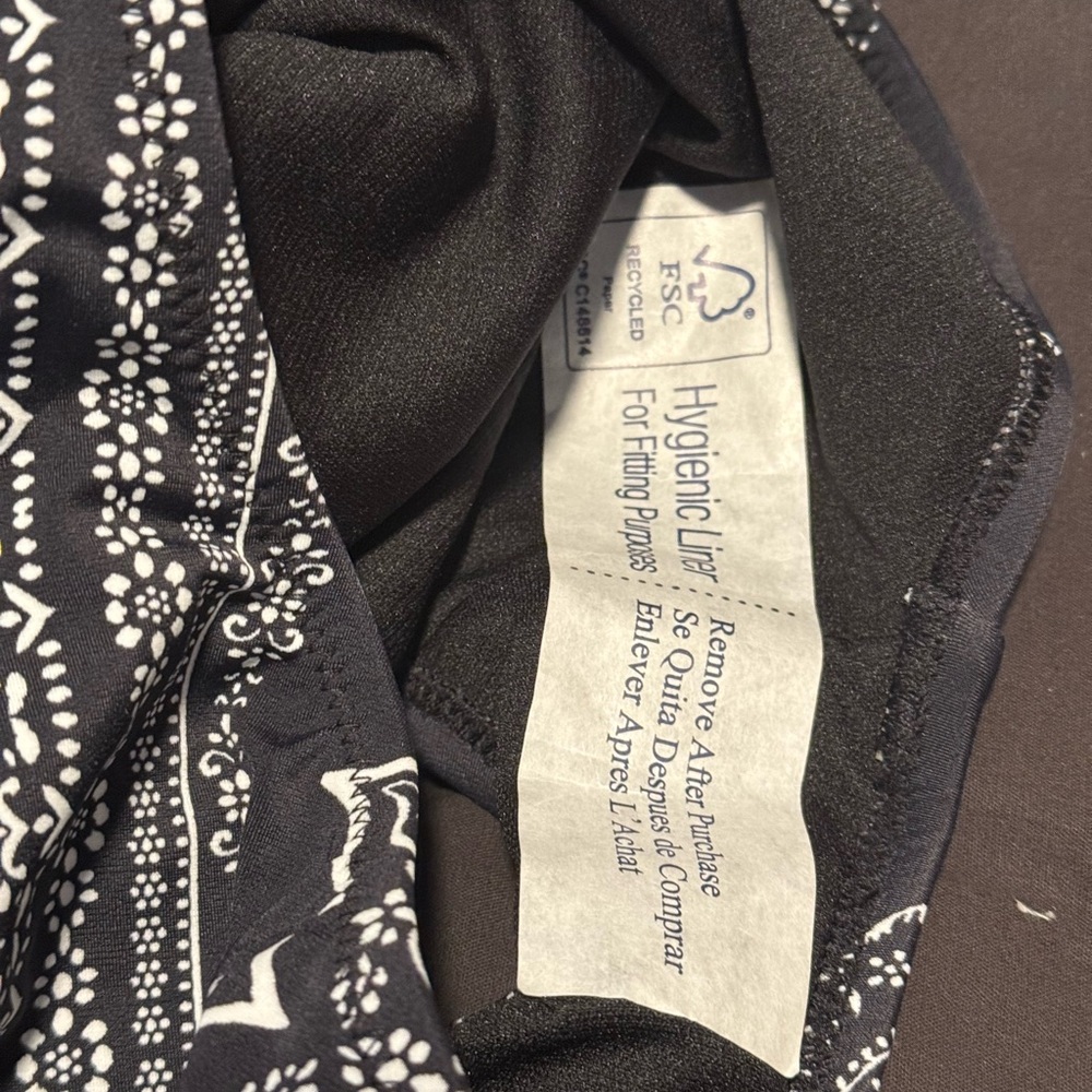 One Piece Swimsuit Plus Size 16W Black White Paisley by Raisins  NWT - Picture 8 of 8